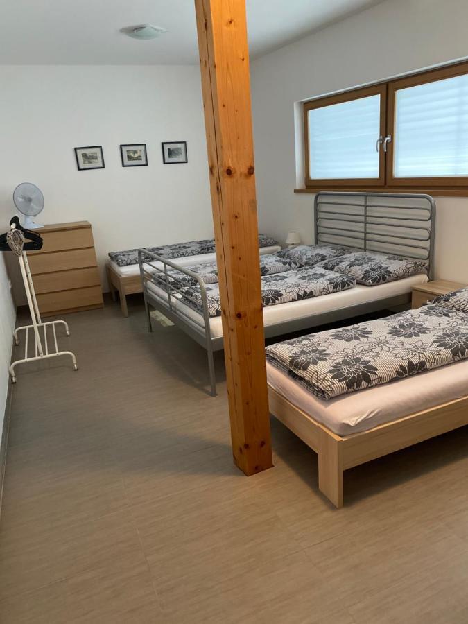 Apartman Hustopeče 外观 照片